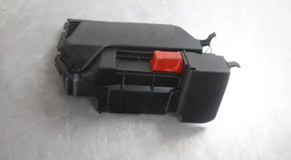 Mercedes-Benz GLA W156 X156 Fuse box cover A2465400182