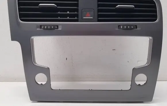 Volkswagen Golf VII Dash center air vent grill 5G1819743 5G1815736 5G1819728