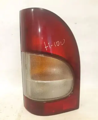 Hyundai H-100 Rear/tail lights L92401434