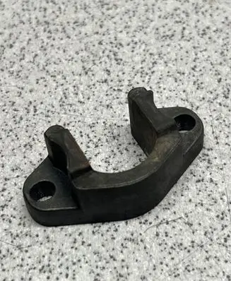 BMW 7 E65 E66 Fuel Injector clamp holder 13537787215