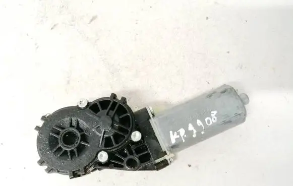 Volkswagen PASSAT B6 Seat adjustment motor 0390203224