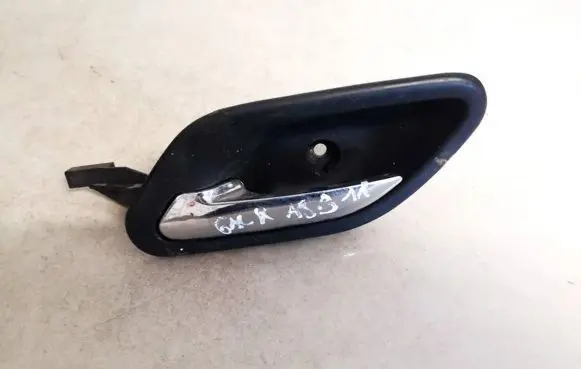 BMW 5 E39 Rear door interior handle 8226049