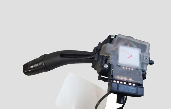 Hyundai Santa Fe Wiper control stalk 202004726