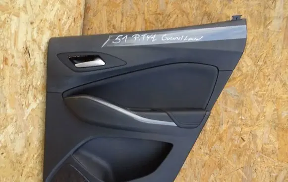 Opel Grandland X Coupe rear side trim panel 