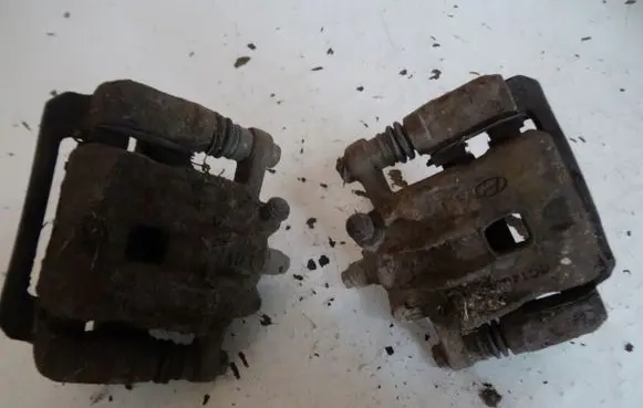 Hyundai i20 (GB IB) Rear brake caliper