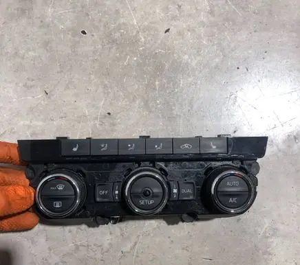 Skoda Octavia Mk3 (5E) Climate control unit 5E0907044L