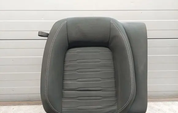 Ford Mustang VI Rear seat 