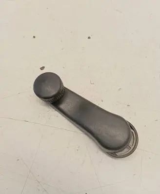 Volkswagen Transporter - Caravelle T4 Front door window winding handle 1H0837581B