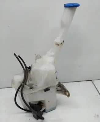 Hyundai i20 (PB PBT) Windshield washer fluid reservoir/tank