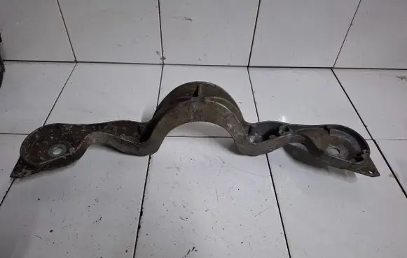 BMW 3 E46 Rear differential/diff mount bracket 1094421A