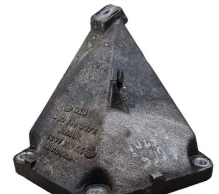 Audi A6 S6 C5 4B Engine mounting bracket 4B0199307E