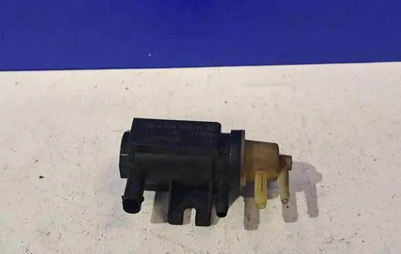 Mercedes-Benz E W212 Turbo solenoid valve A0091533128