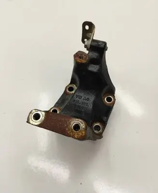 Audi A6 S6 C7 4G Engine mounting bracket 04L131159