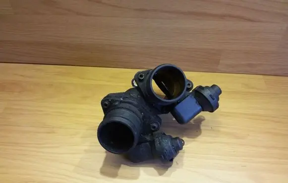 Peugeot 406 Throttle valve 9638246680