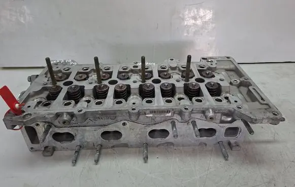 Opel Astra J Engine head S27610704 55571949