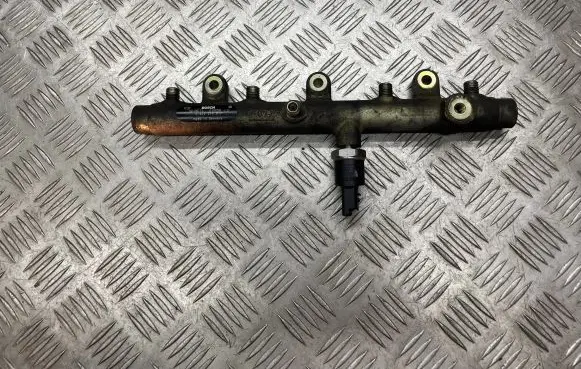 Fuel main line pipe
