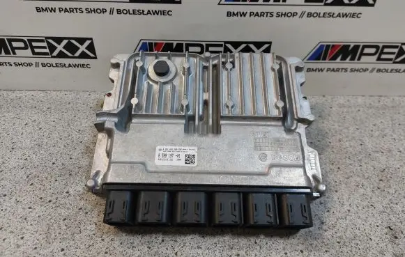 BMW 5 G30 G31 Engine control unit/module ECU 8599197