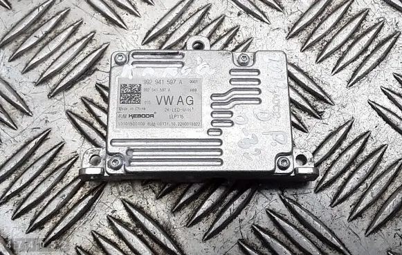 Skoda Karoq LED ballast control module 992941597a