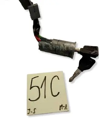 Renault Clio I Ignition lock 32894723984