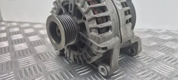 BMW X1 E84 Generator/alternator 7802261