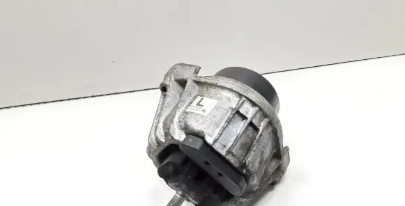 BMW X1 E84 Engine mount bracket 6773742