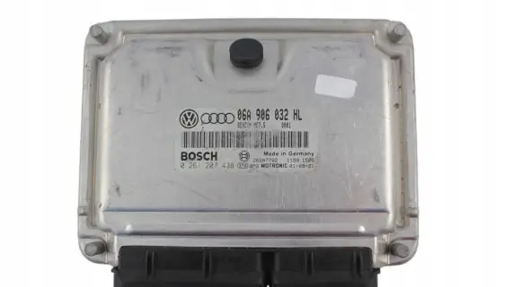 Audi A3 S3 8L Engine control unit/module 06A906032HL