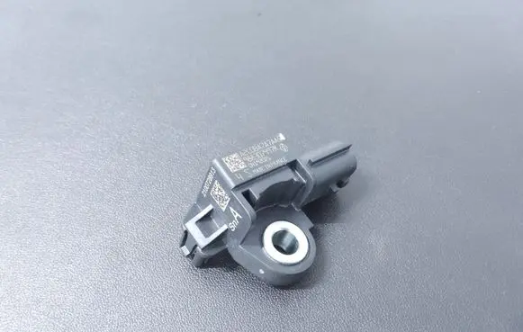 Dacia Sandero III Airbag deployment crash/impact sensor 988307997R