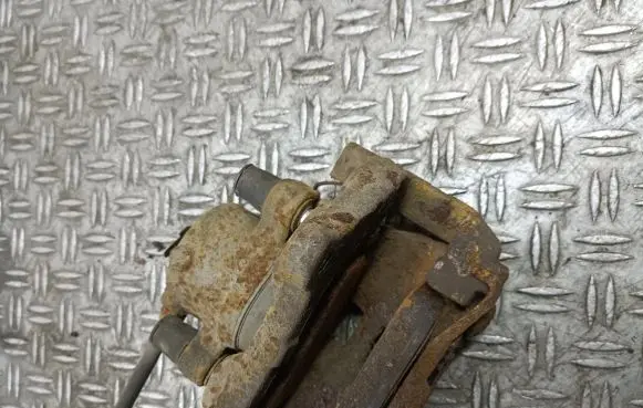 Fiat Doblo Front brake caliper