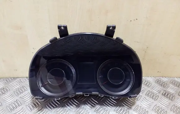 Hyundai i40 Speedometer (instrument cluster) 940033Z010 11001783220H