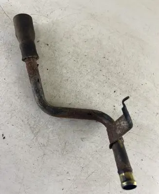 Engine coolant pipe/hose