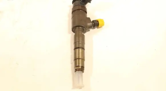 Citroen DS3 Fuel injector 0445110340