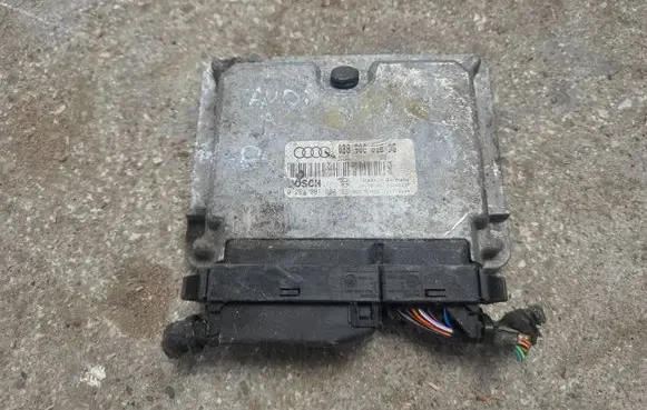 Audi A3 S3 8L Engine control unit/module 038906018DG