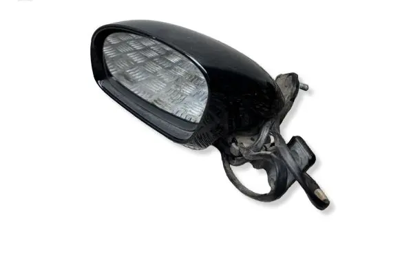 Volkswagen New Beetle Front door electric wing mirror 