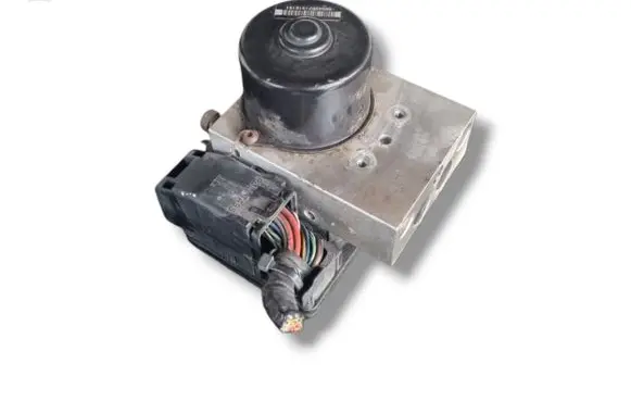 Volvo V70 ABS Pump P30714952 30714956