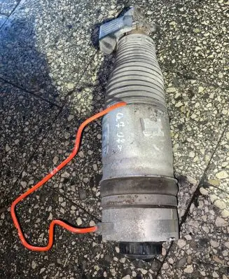 Audi Q7 4L Rear shock absorber/damper
