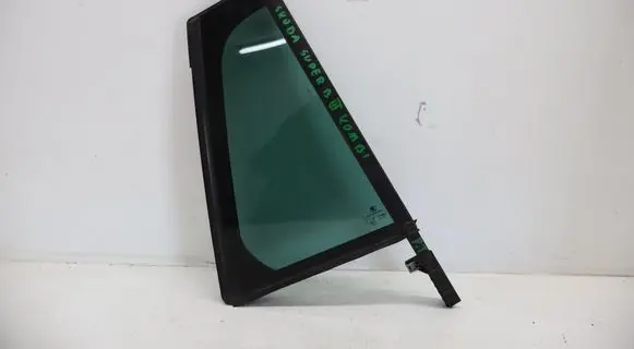Skoda Superb B8 (3V) Rear door window glass