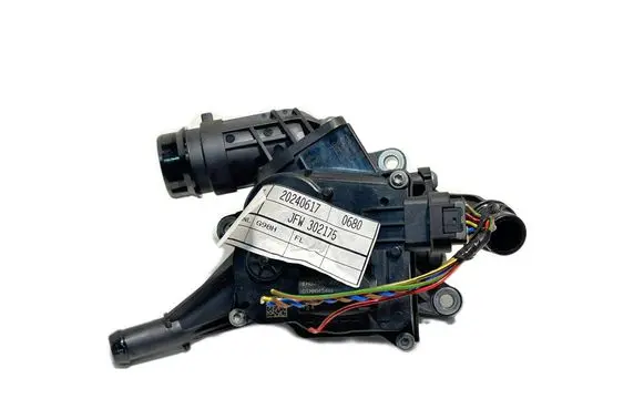 Thermostat/thermostat housing