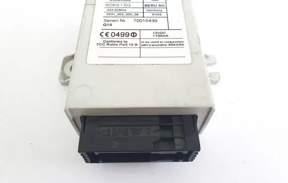 Mercedes-Benz E W211 Tire pressure control unit A2118204026