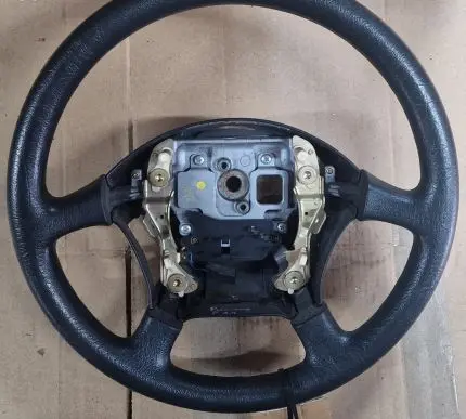 Nissan Primera Steering wheel
