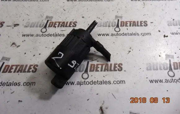 Mitsubishi Space Star Windscreen/windshield washer pump