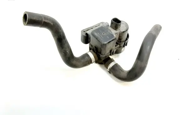 Volvo XC90 Coolant heater control valve 8631634