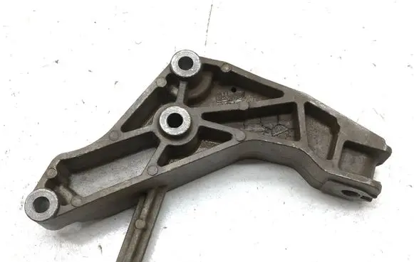 Opel Meriva B Gearbox mounting bracket 24459819 2581