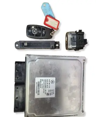 Mercedes-Benz Sprinter W907 W910 Engine ECU kit and lock set A6519007103 A6519016002 28674794A5A049SF