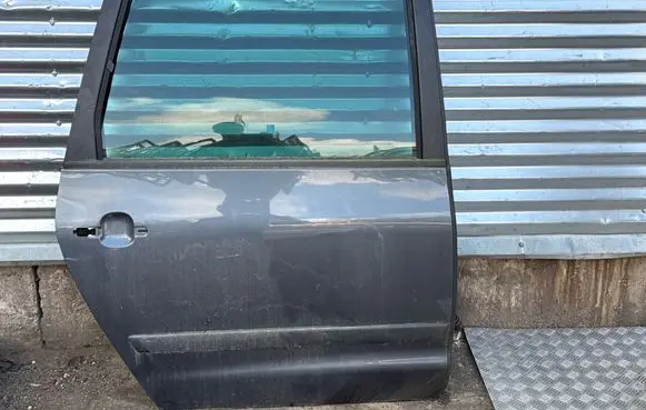 Seat Alhambra (Mk1) Rear door