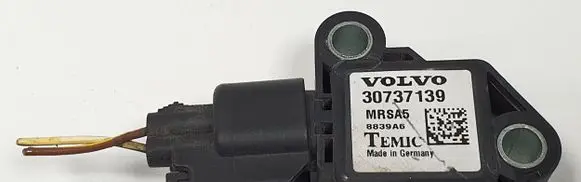 Volvo C70 Airbag deployment crash/impact sensor 30737139