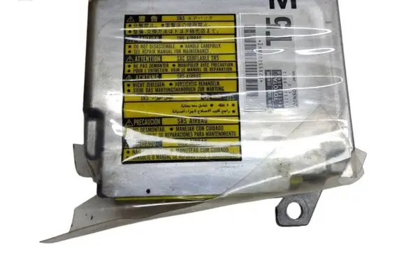 Lexus RX 330 - 350 - 400H Airbag control unit/module 8917030450 1523008552