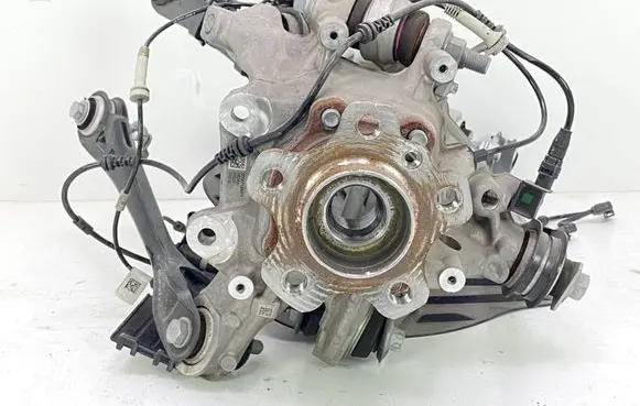 BMW 8 G14 Rear wheel hub spindle/knuckle 6850562MWGK 6850562