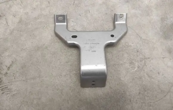 Ford Explorer VI Other body part LB5BS045K02AB