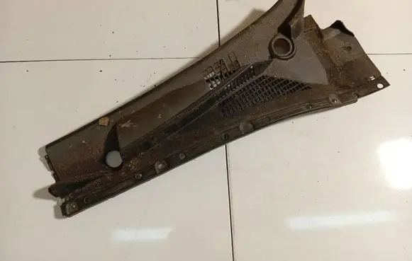 KIA Sorento Wiper trim 861513E000