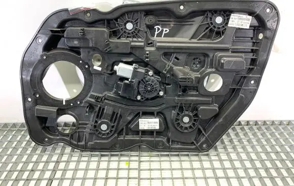 KIA Ceed Front door window regulator with motor 82480A2311